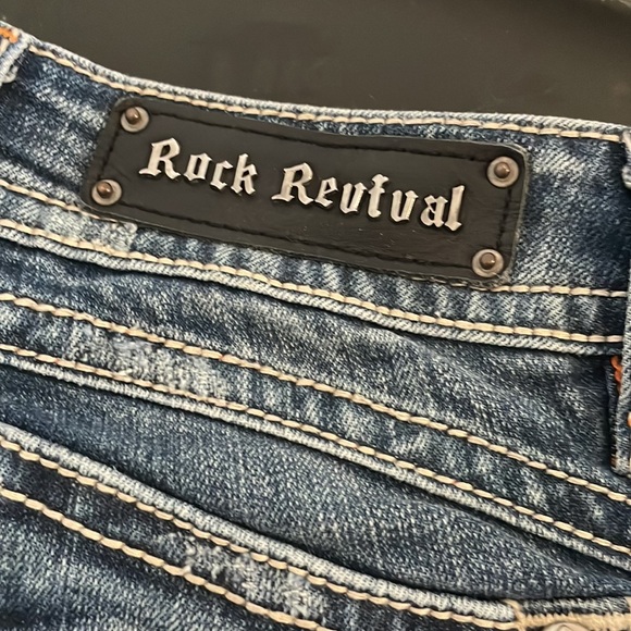 COPY - Rock Revival women’s boot cut jeans with flap pockets and white logo. - Picture 3 of 5